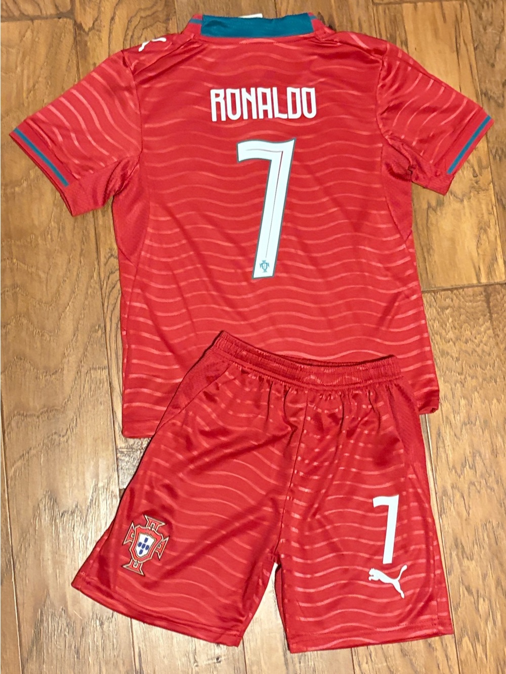 Youth PUMA Portugal Ronaldo 2026 Soccer Jersey Set NWT